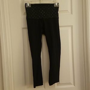 Lululemon High Waisted Crop Reversible(?) Leggings